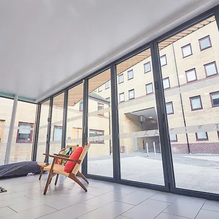 Destiny Student - Meadow Court * Edinburgh