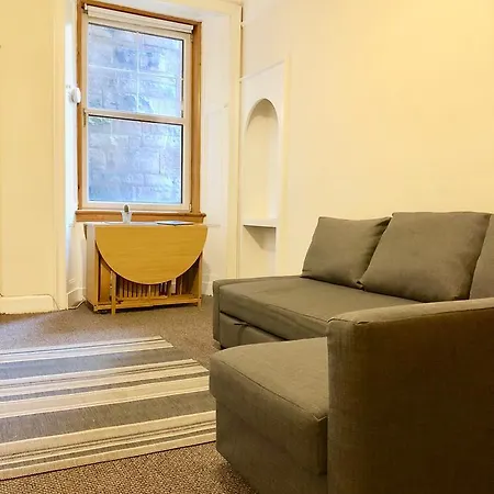 2 Bedroom Fountainbridge