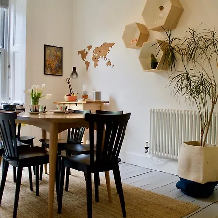 Scandi Style 1 Bed City Centre Appartement *