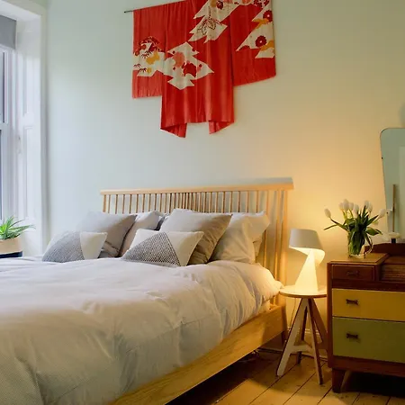 Scandi Style 1 Bed City Centre *