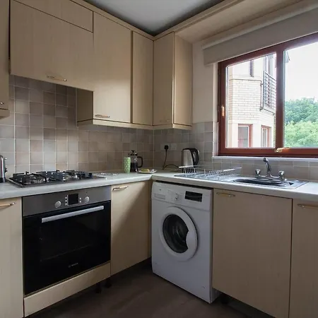 South Groathill - Lovely 2 Bed With Castle View