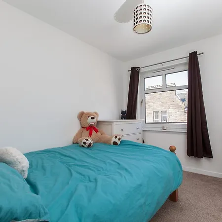 Ideal Fringe Base: Great Value + Free Parking! Apartamento Edimburgo