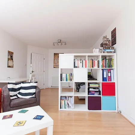 Ideal Fringe Base: Great Value + Free Parking! Apartamento