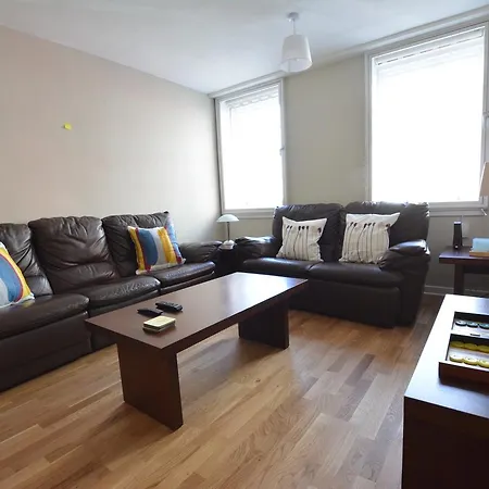 The West Bow, Old Town Apartmán *
