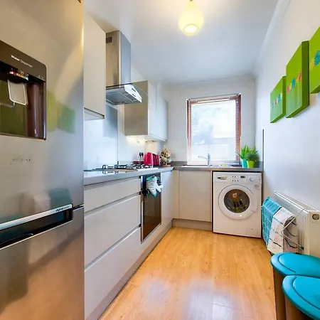 Charming And Quiet Mews House Edinburgh
