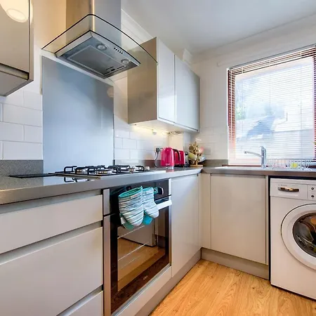 Charming And Quiet Mews House * Edinburgh
