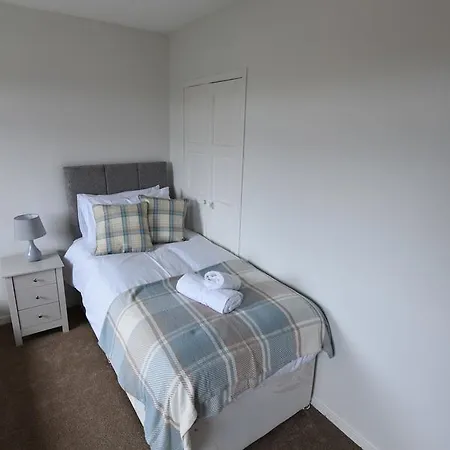 Lasswade Road House *