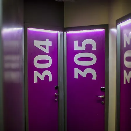 Kick Ass Grassmarket Hostel *