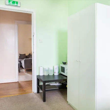 Centre Townhouse 2*