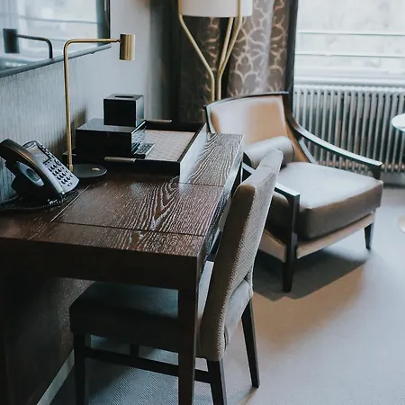 The Wine House 1821 4* Edinburgh