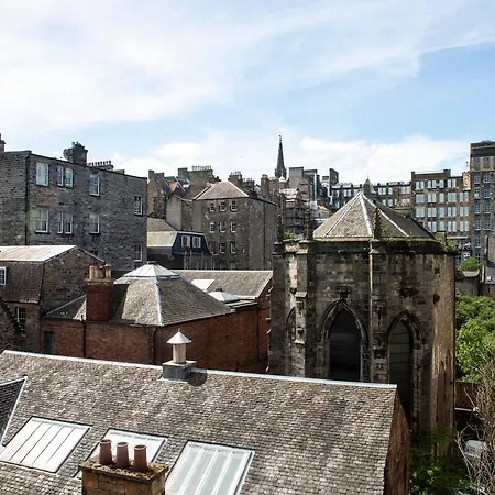 Joivy Old Town 1-bed With Stunning Views