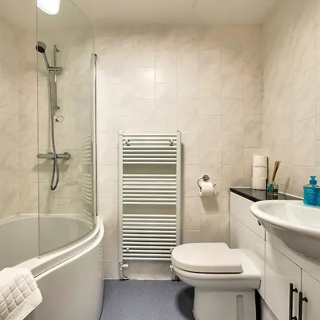 דירה Altido Spacious And Stylish 4-bed Georgian אדינבורו