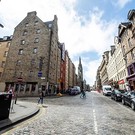 Ultimate Location! Royal Mile 1-bed إدنبرة