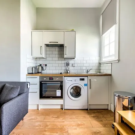 Ultimate Location! Royal Mile 1-bed *