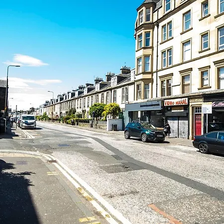 Central W/courtyard By Guestready Edimburgo