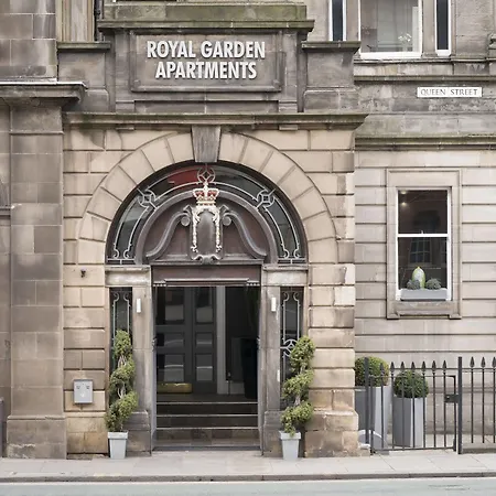 Fountain Court - Royal Garden 4* Edinburgh