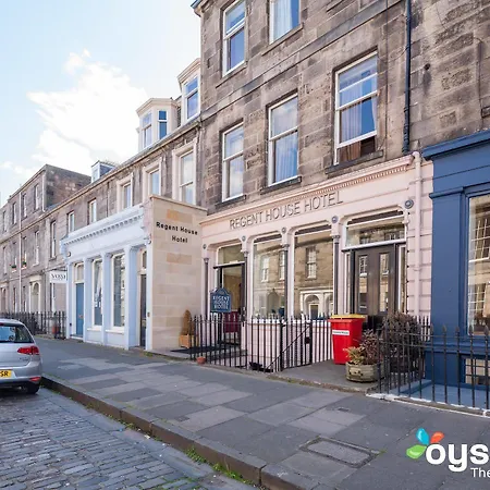 Pensionat Regent House - Centre 3*