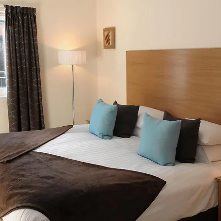 Fountain Court - Harris 4*