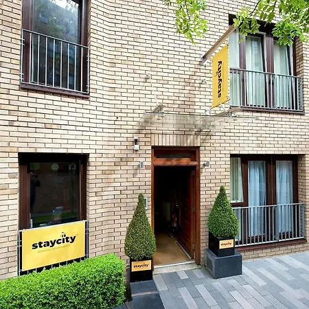 Staycity West End Hotel