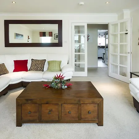 Dunedin Apartment