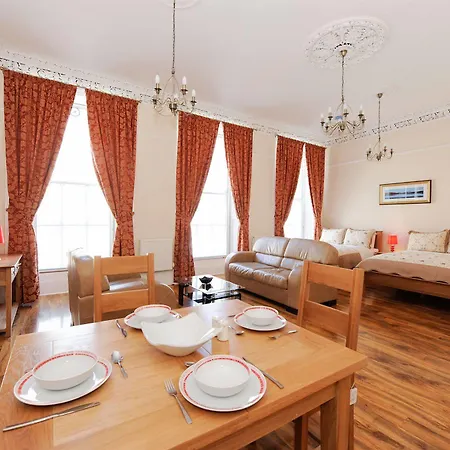 Aparthotel Edinburgh City Suites