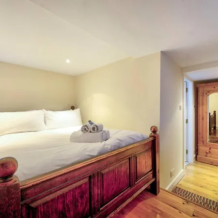 Altido Equisite 3br At The Heart Of The Old Town