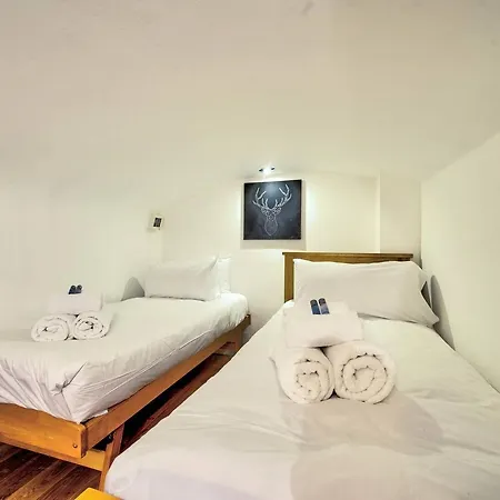 Altido Equisite 3br At The Heart Of The Old Town Apartament *
