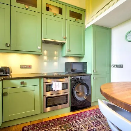 Altido Equisite 3br At The Heart Of The Old Town *