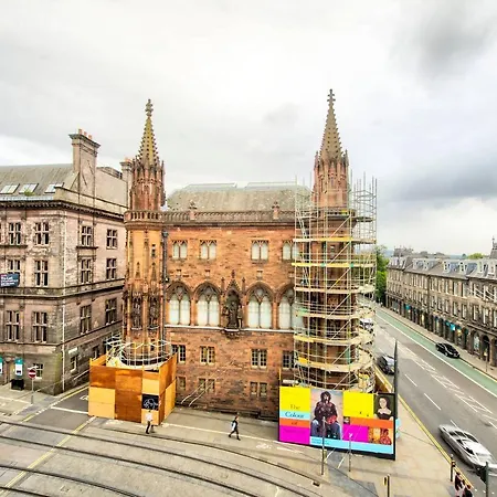 Altido Spacious & Elegant Apt By St Andrew Square W View