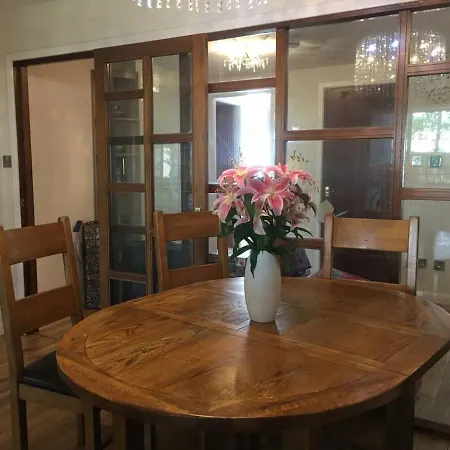 4 Bedroom Flat Near 