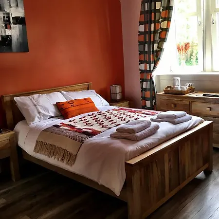 Bed and Breakfast Dalmore