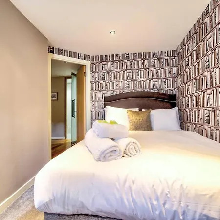 Ferienhaus Altido Stunning And Modern 3bedroom Mews House With Parking Edinburgh