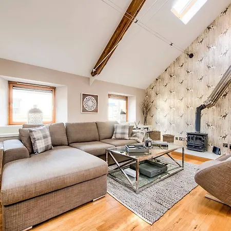 Ferienhaus Altido Stunning And Modern 3bedroom Mews House With Parking *