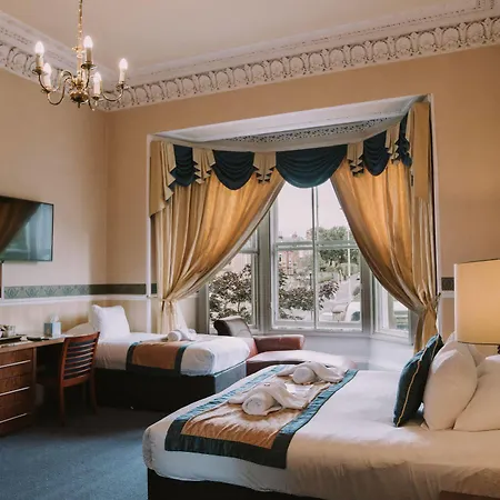 West End 4* Édimbourg
