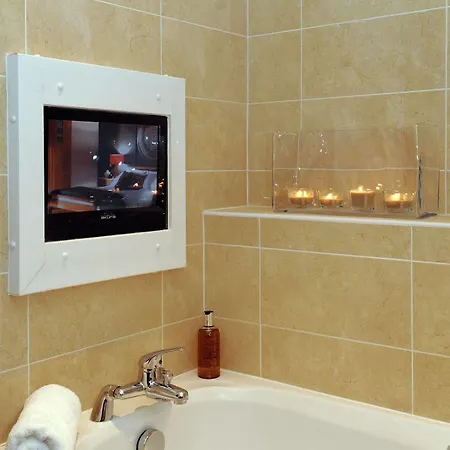 Fountain Court - Grove Executive 4*