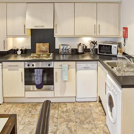 Fountain Court - Grove Executive 4*