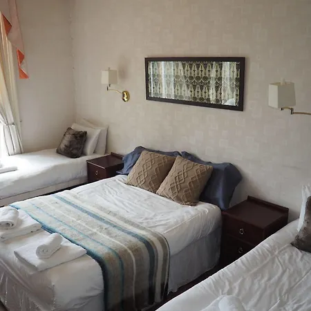 City Guest House بيت ضيافة إدنبرة