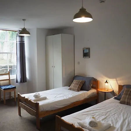City Guest House بيت ضيافة إدنبرة
