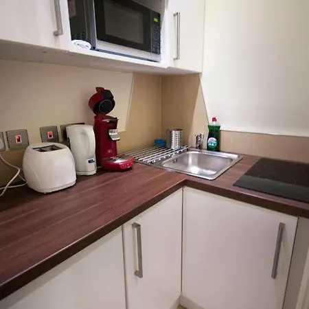 Palmerston Apart Otel