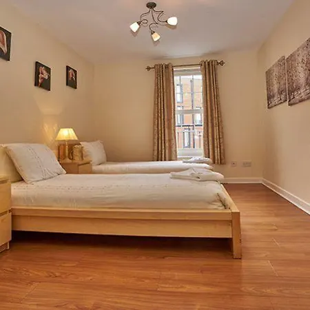 Pearl - Haymarket Edimburgo