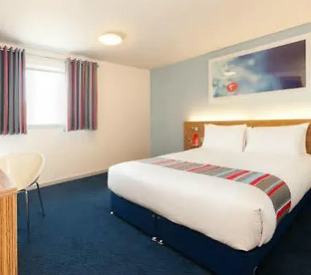 Travelodge Waterloo Place 2*