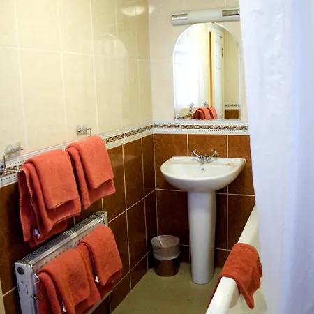 Hotel Pillars House 3*
