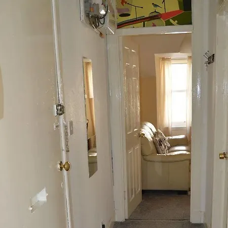 Apartment Capital *