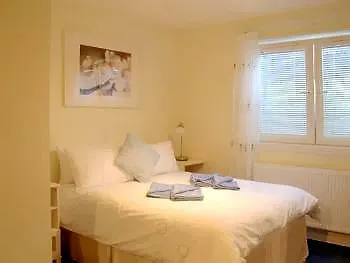 The Cameron Bed & Breakfast