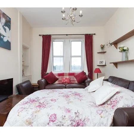 Homely Tenement For 2 Near Botanic Gardens Apartamento