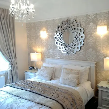 Aaran Edinburgh