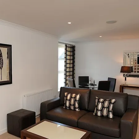 Fountain Court - Grove Executive