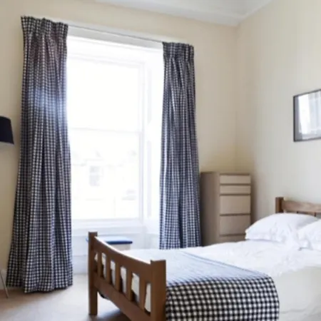 Spacious 4 Bedroom In *