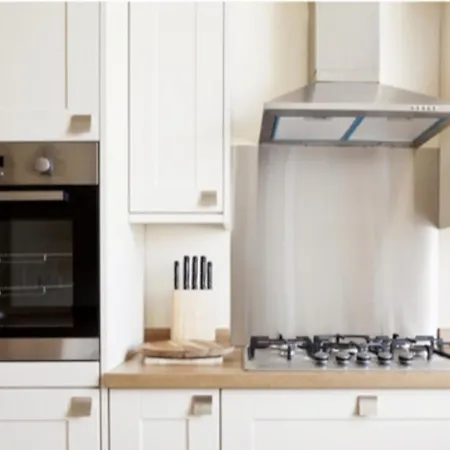 Apartment Spacious 4 Bedroom In Edinburgh