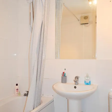 1 Bedroom Flat Near Leith Shore Apartamento